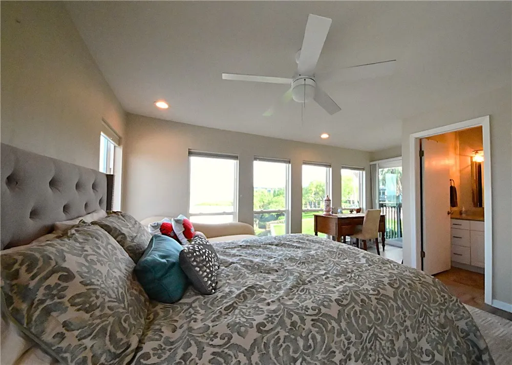 3402 Ocean Drive #36 Corpus Christi, TX 78411
