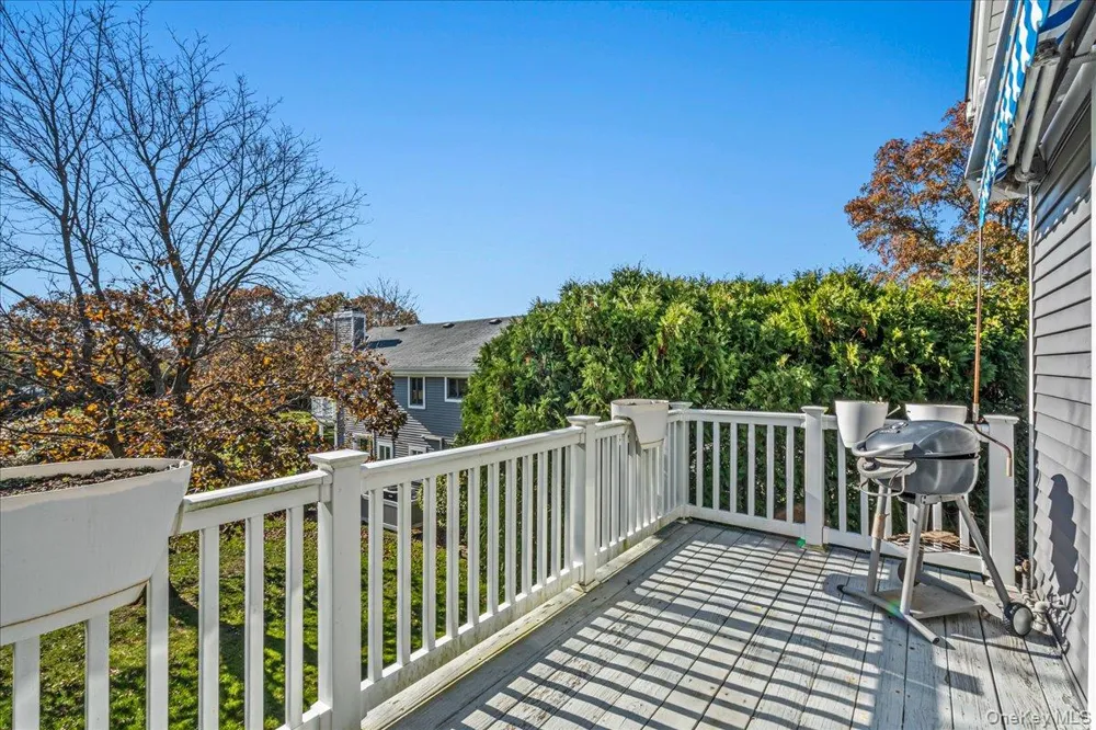 414 Lindsay Lane Moriches, NY 11955