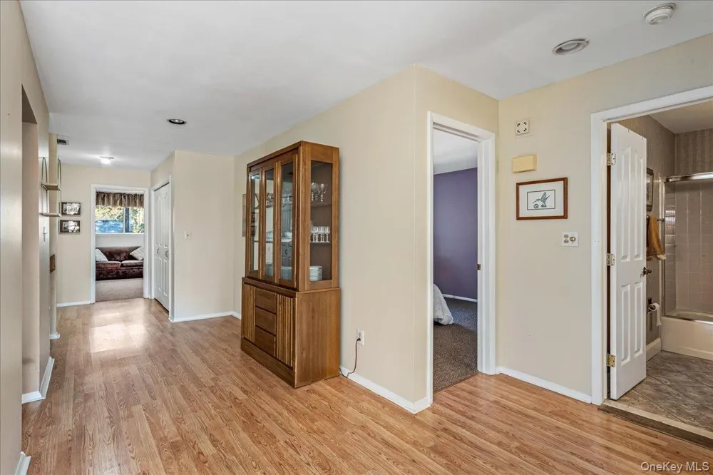 414 Lindsay Lane Moriches, NY 11955