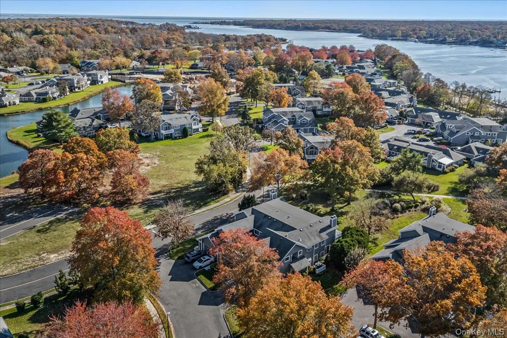 414 Lindsay Lane Moriches, NY 11955