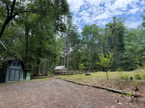124 Davis Road