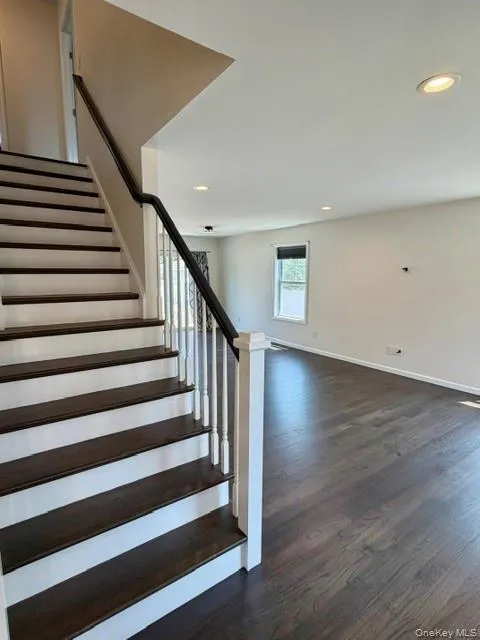 15 Comet Place Patchogue, NY 11772