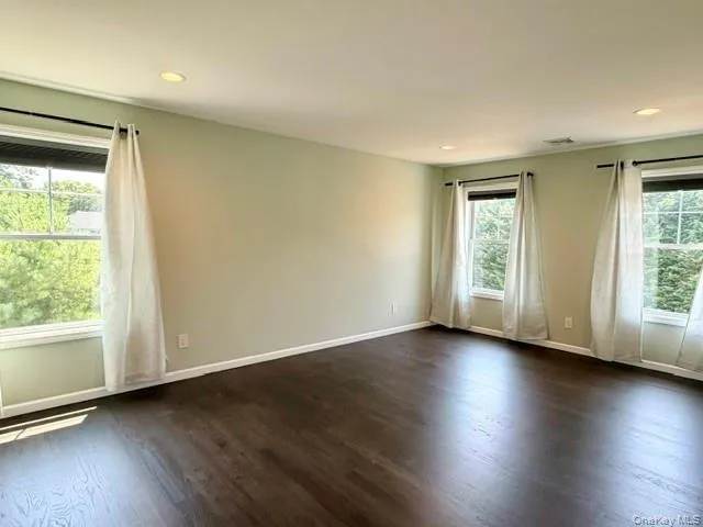 15 Comet Place Patchogue, NY 11772