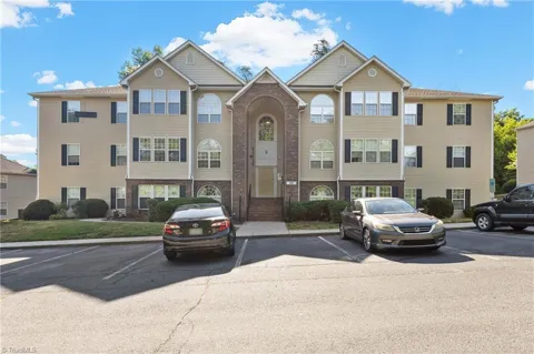 633 Ivy Glen Drive
