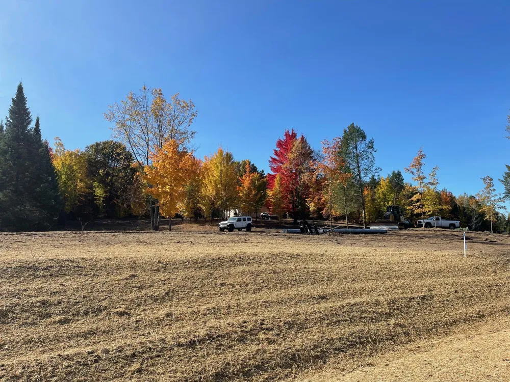 5593 SW Old Oak Trail Springfield Township, MI 49633