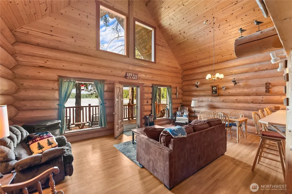 370 Thompson Road Riverside, WA 98849