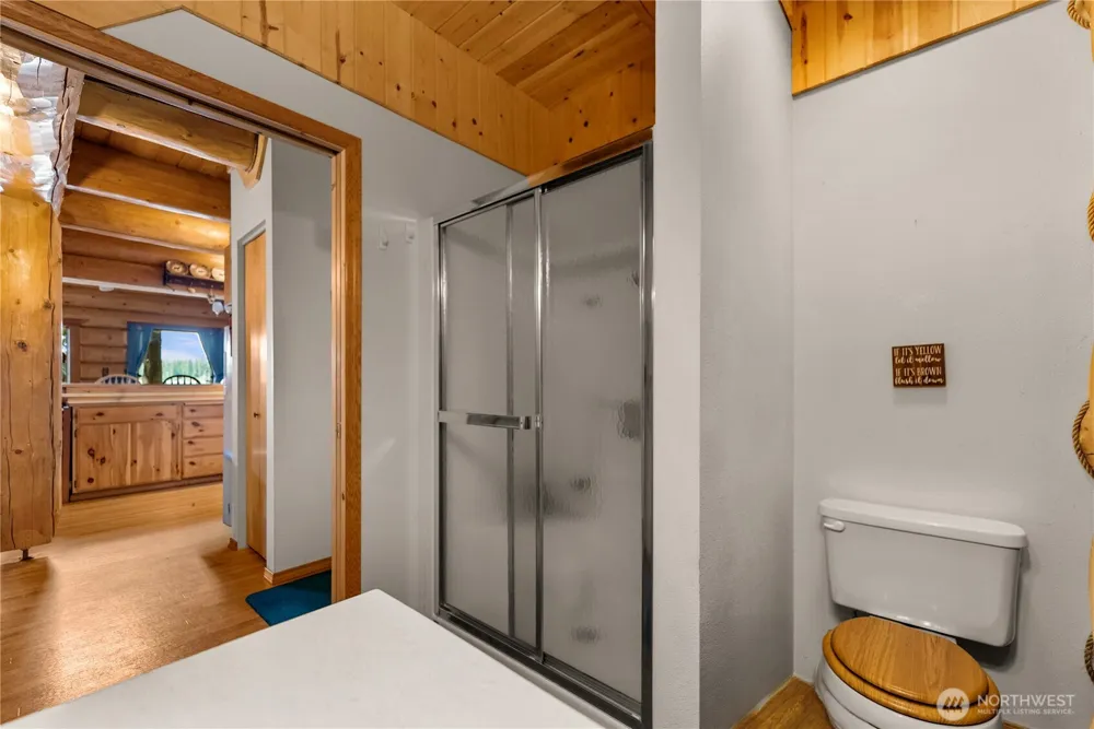 370 Thompson Road Riverside, WA 98849