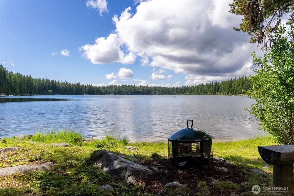 370 Thompson Road Riverside, WA 98849