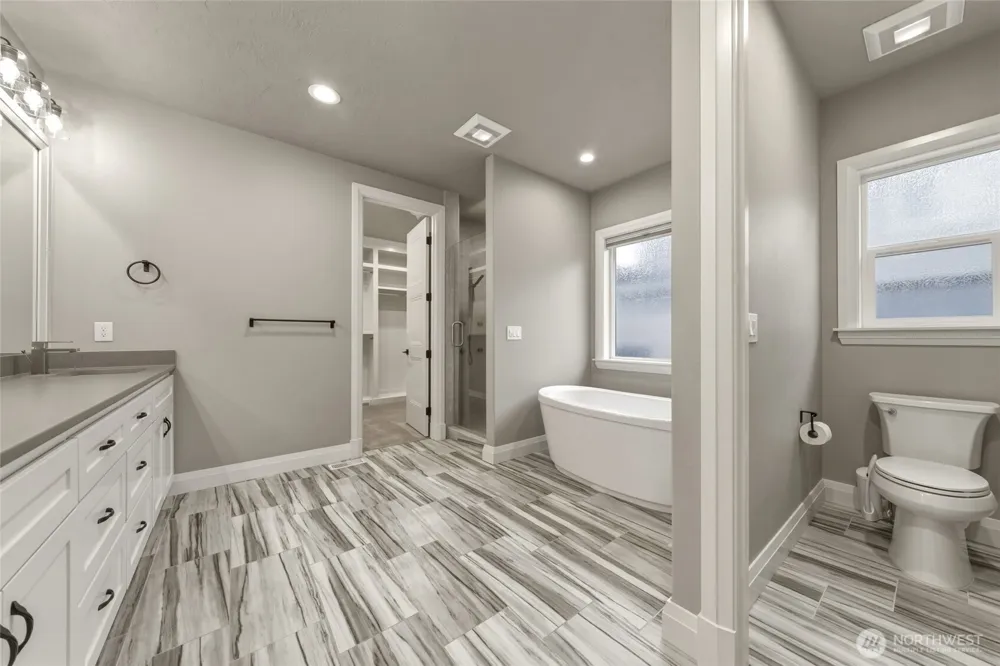 10 NE Alpine Drive College Place, WA 99324