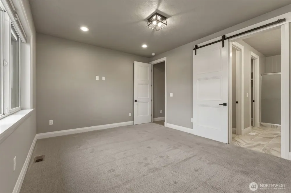 10 NE Alpine Drive College Place, WA 99324