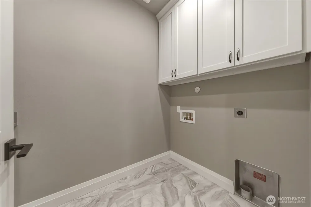 10 NE Alpine Drive College Place, WA 99324