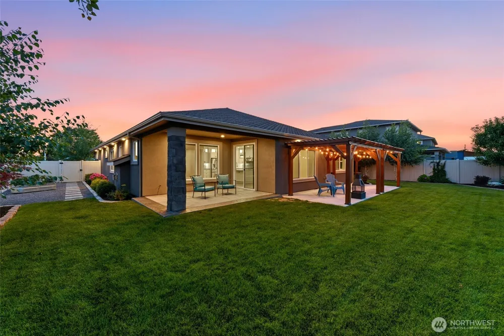 10 NE Alpine Drive College Place, WA 99324
