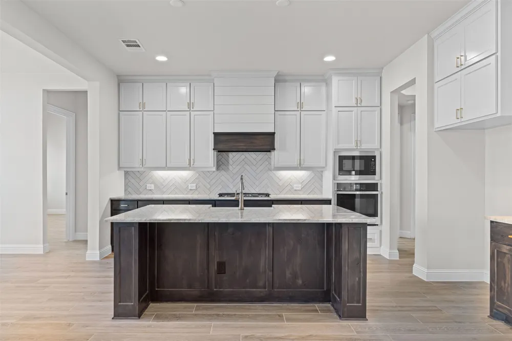 157 Lila Lake Drive Waxahachie, TX 75165