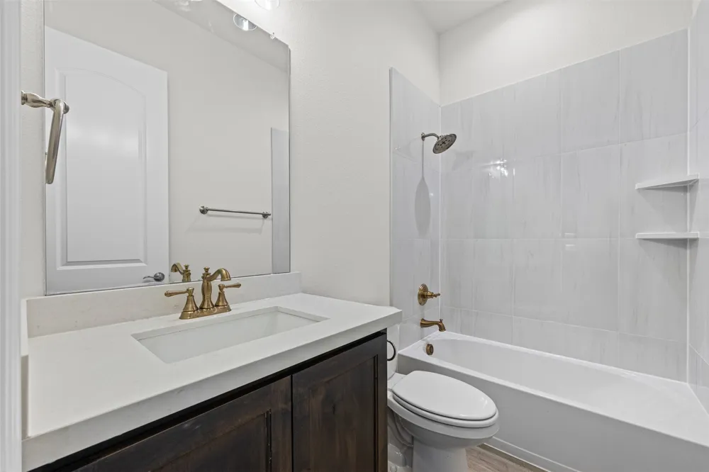 157 Lila Lake Drive Waxahachie, TX 75165