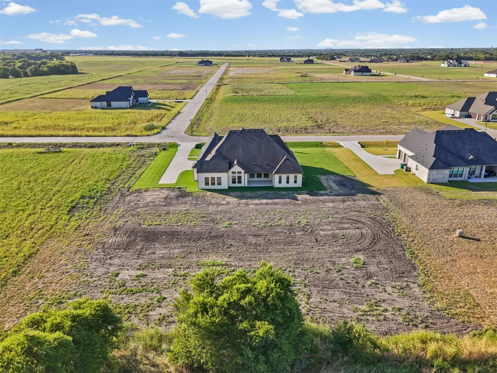 157 Lila Lake Drive Waxahachie, TX 75165
