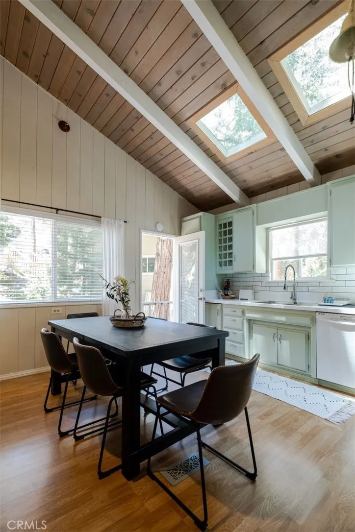 29054 Alder Ter Cedar Glen, CA 92321