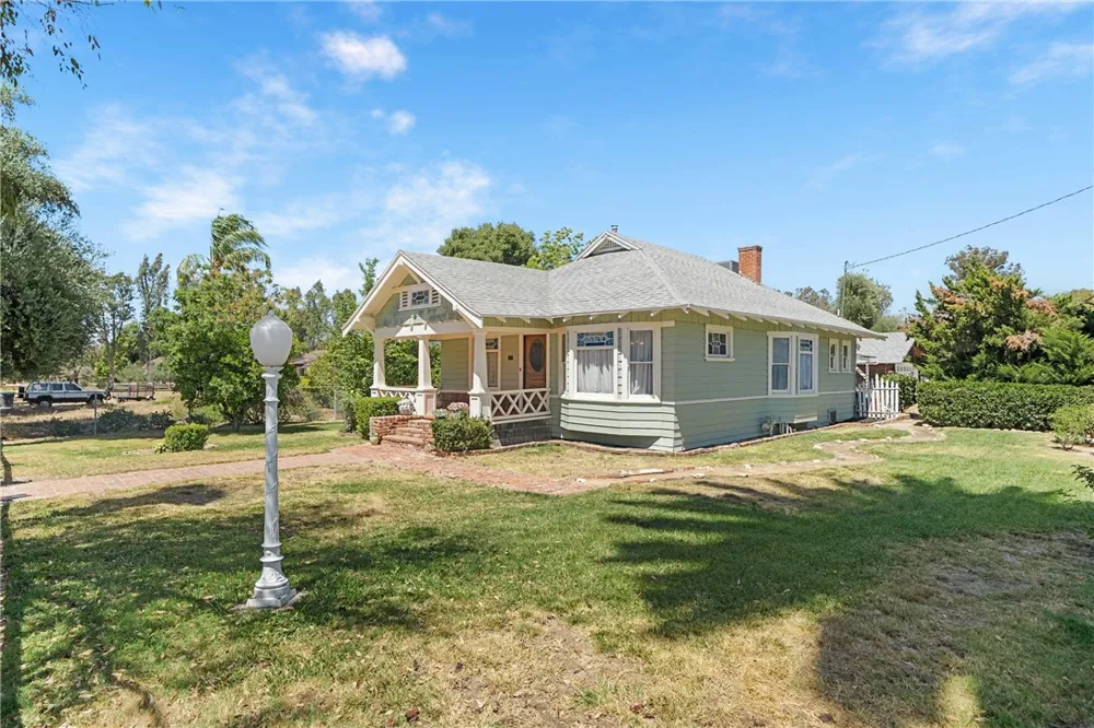27440 Dartmouth Hemet, CA 92544