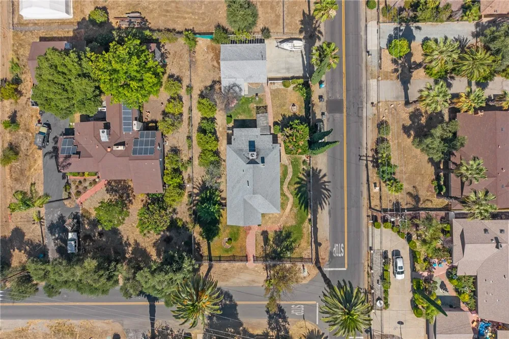 27440 Dartmouth Hemet, CA 92544