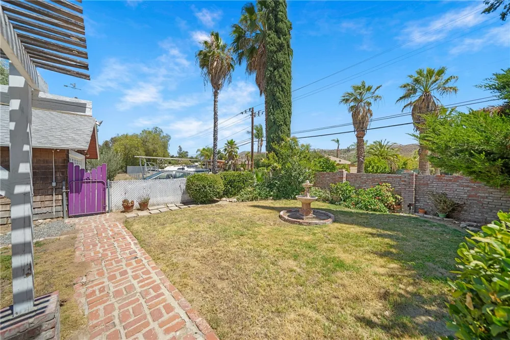 27440 Dartmouth Hemet, CA 92544
