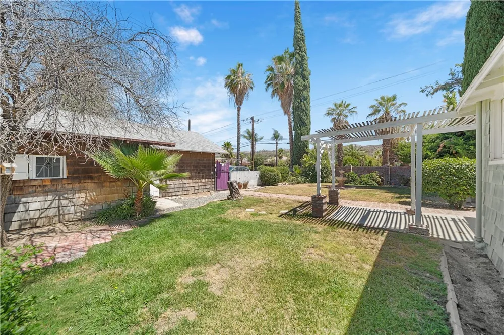 27440 Dartmouth Hemet, CA 92544