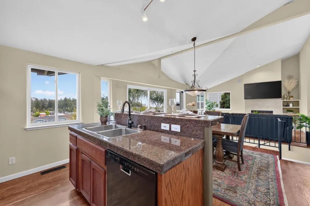 104 Vista Mar Court Aptos, CA 95003