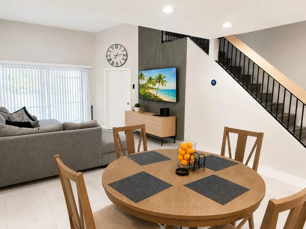 1644 Cypress Pointe Drive #1-9 Coral Springs, FL 33071