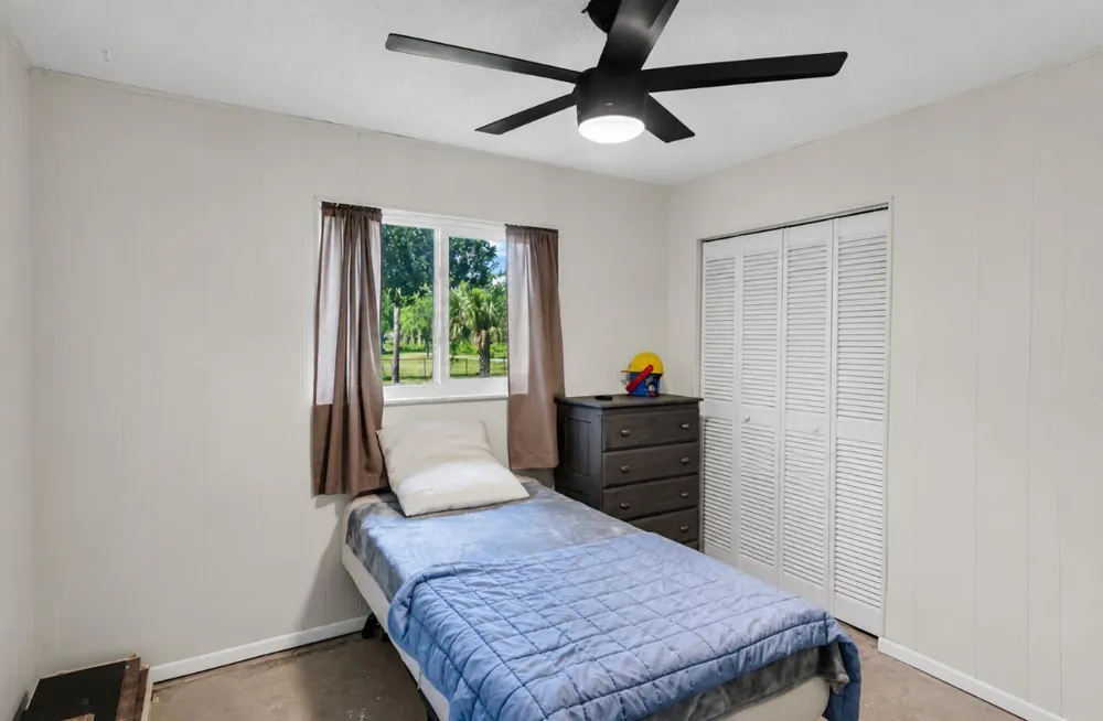 9302 Orange Avenue Fort Pierce, FL 34945