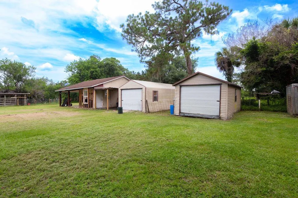 9302 Orange Avenue Fort Pierce, FL 34945