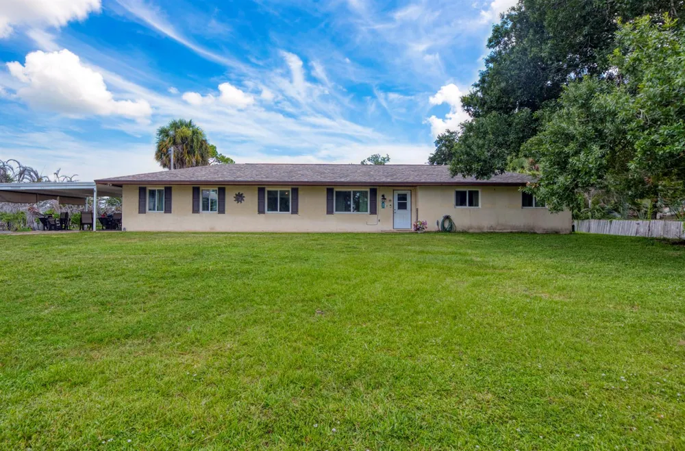 9302 Orange Avenue Fort Pierce, FL 34945