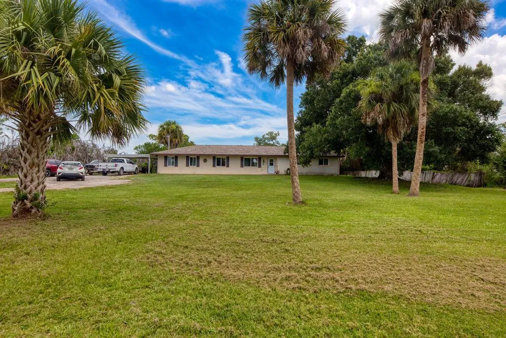 9302 Orange Avenue Fort Pierce, FL 34945