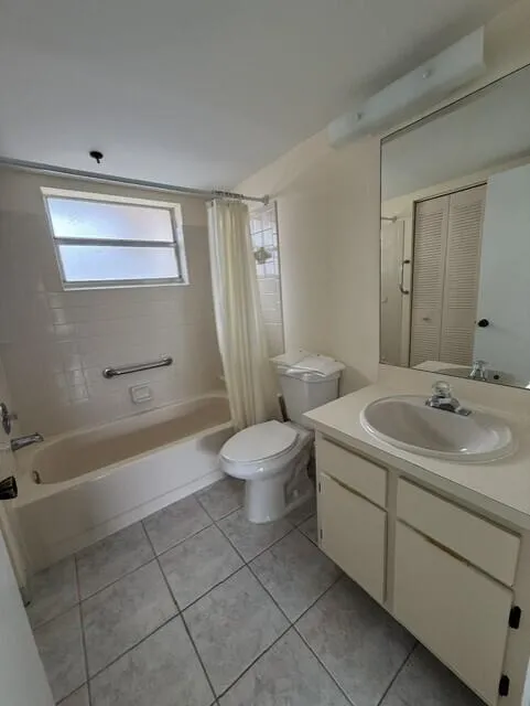3031 Holiday Springs Boulevard #202-7 Margate, FL 33063