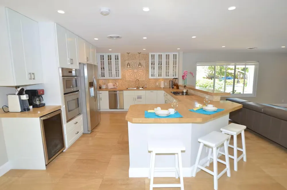 2060 Coco Palm Place Lauderdale By The Sea, FL 33062