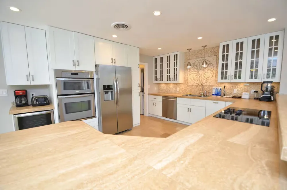 2060 Coco Palm Place Lauderdale By The Sea, FL 33062