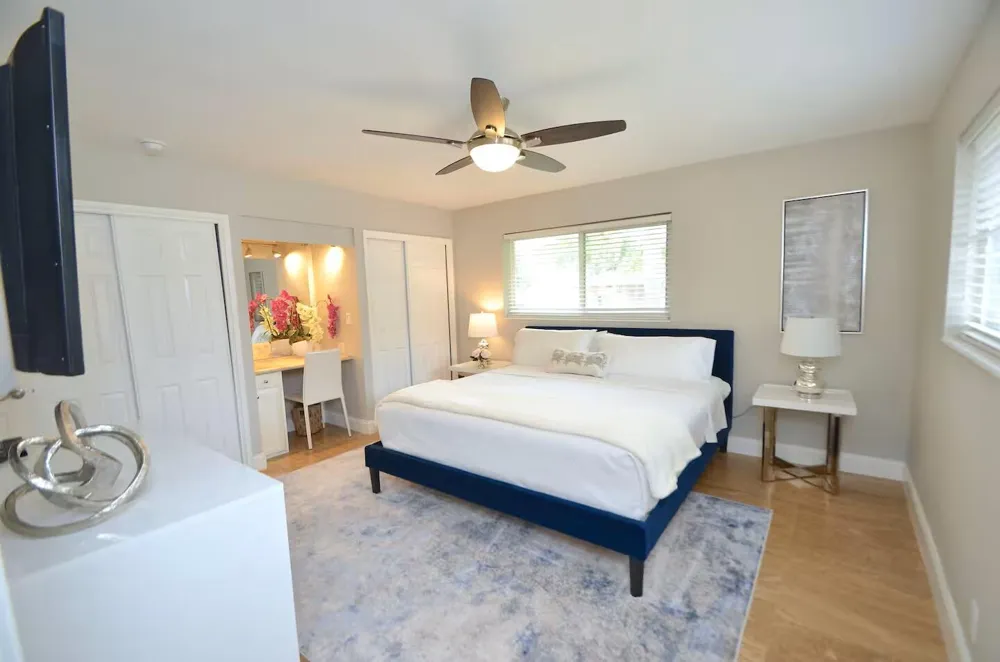 2060 Coco Palm Place Lauderdale By The Sea, FL 33062