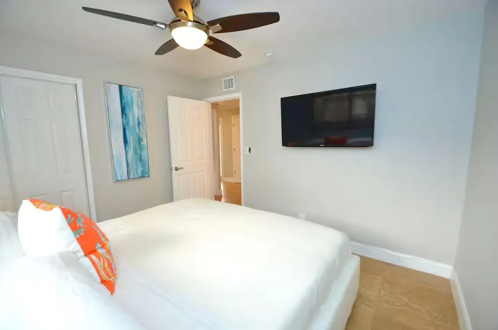 2060 Coco Palm Place Lauderdale By The Sea, FL 33062