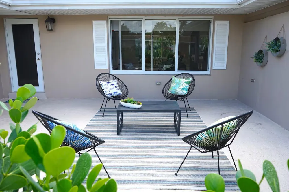 2060 Coco Palm Place Lauderdale By The Sea, FL 33062