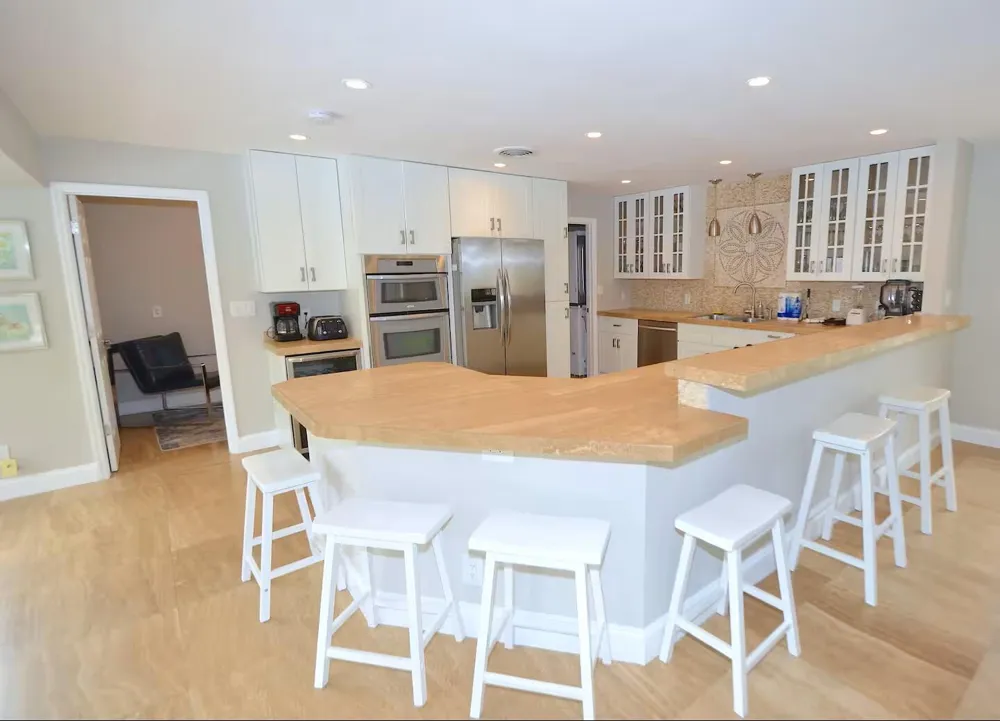 2060 Coco Palm Place Lauderdale By The Sea, FL 33062