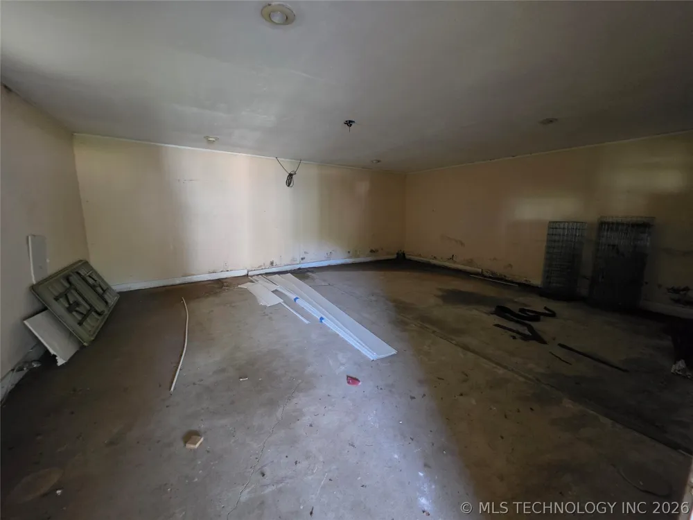 609 W 5th Street Ada, OK 74820
