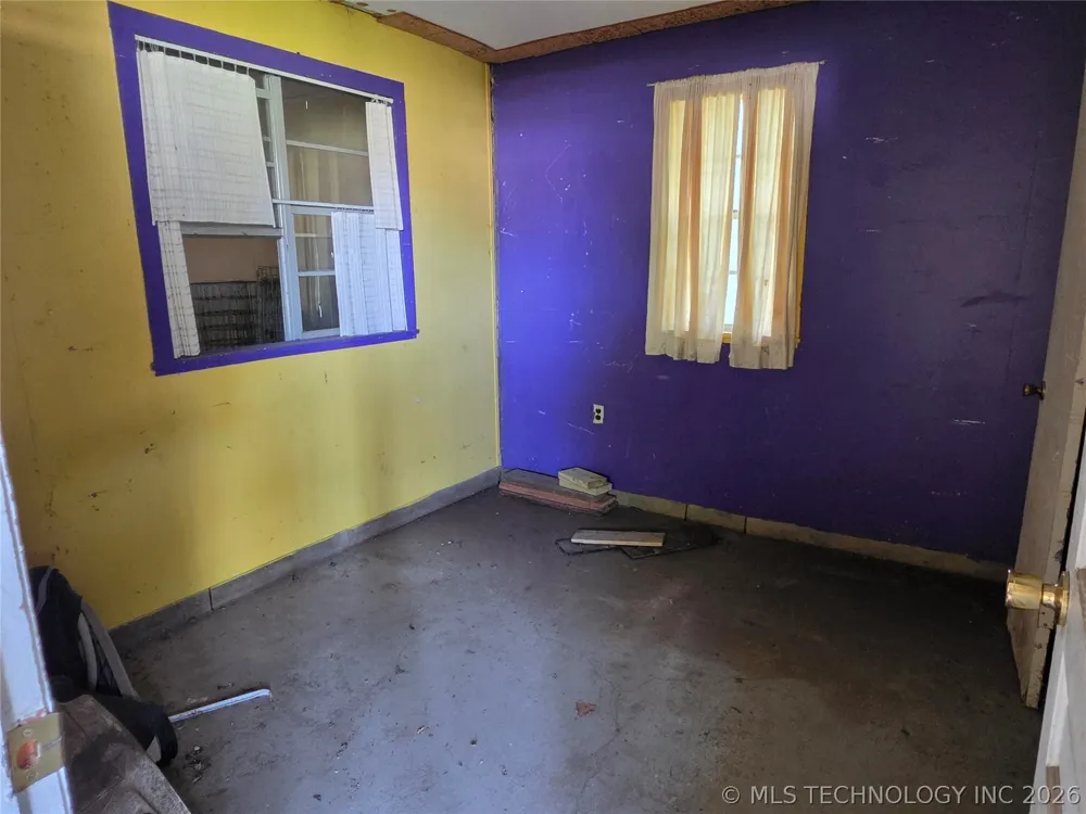 609 W 5th Street Ada, OK 74820