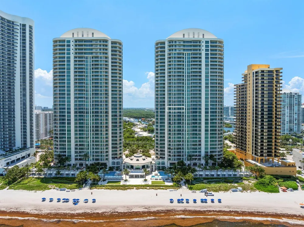 16051 Collins Avenue #1902 Sunny Isles Beach, FL 33160