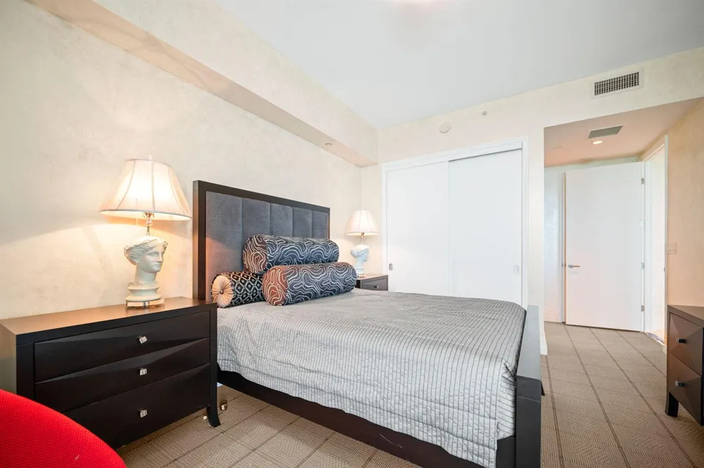 16051 Collins Avenue #1902 Sunny Isles Beach, FL 33160