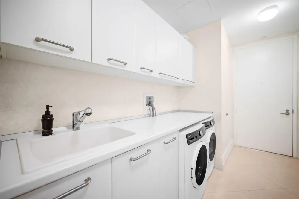 16051 Collins Avenue #1902 Sunny Isles Beach, FL 33160