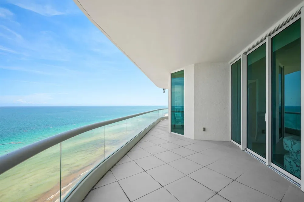 16051 Collins Avenue #1902 Sunny Isles Beach, FL 33160