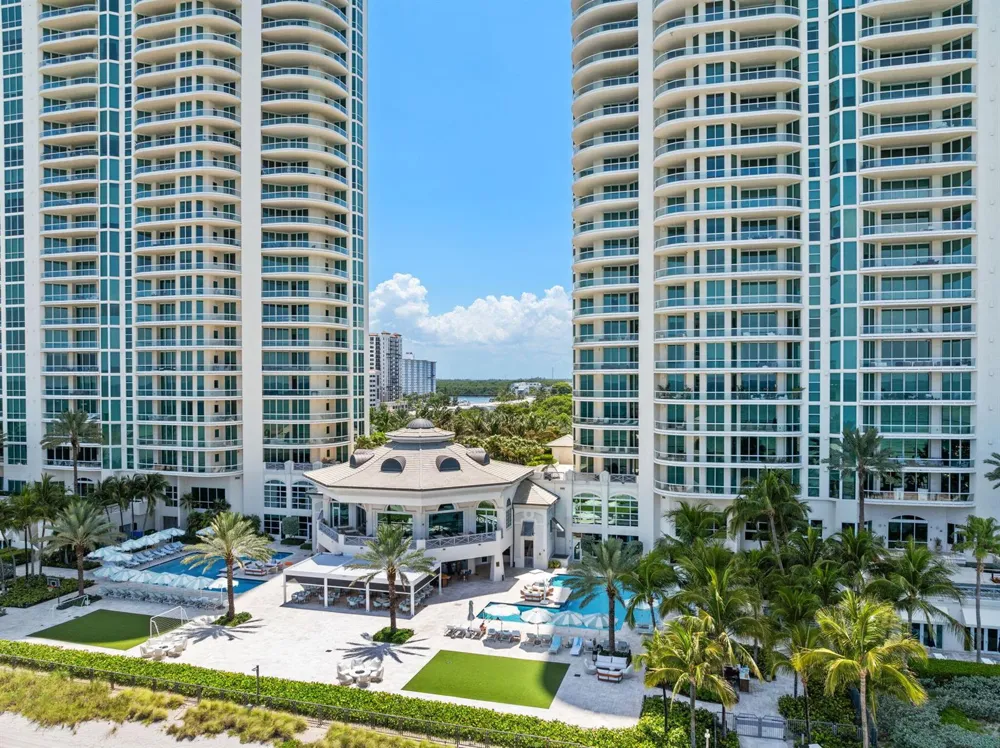 16051 Collins Avenue #1902 Sunny Isles Beach, FL 33160