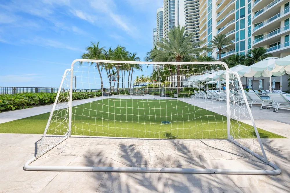 16051 Collins Avenue #1902 Sunny Isles Beach, FL 33160