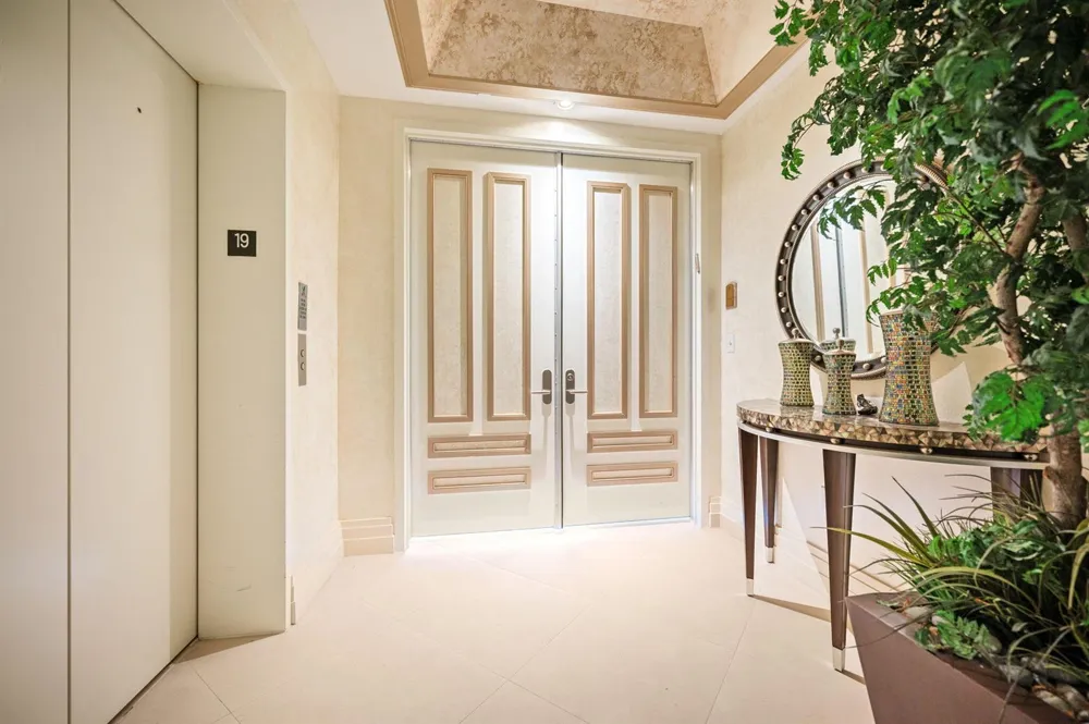 16051 Collins Avenue #1902 Sunny Isles Beach, FL 33160