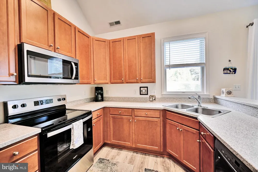 49 TULIP POPLAR TURN Ocean View, DE 19970