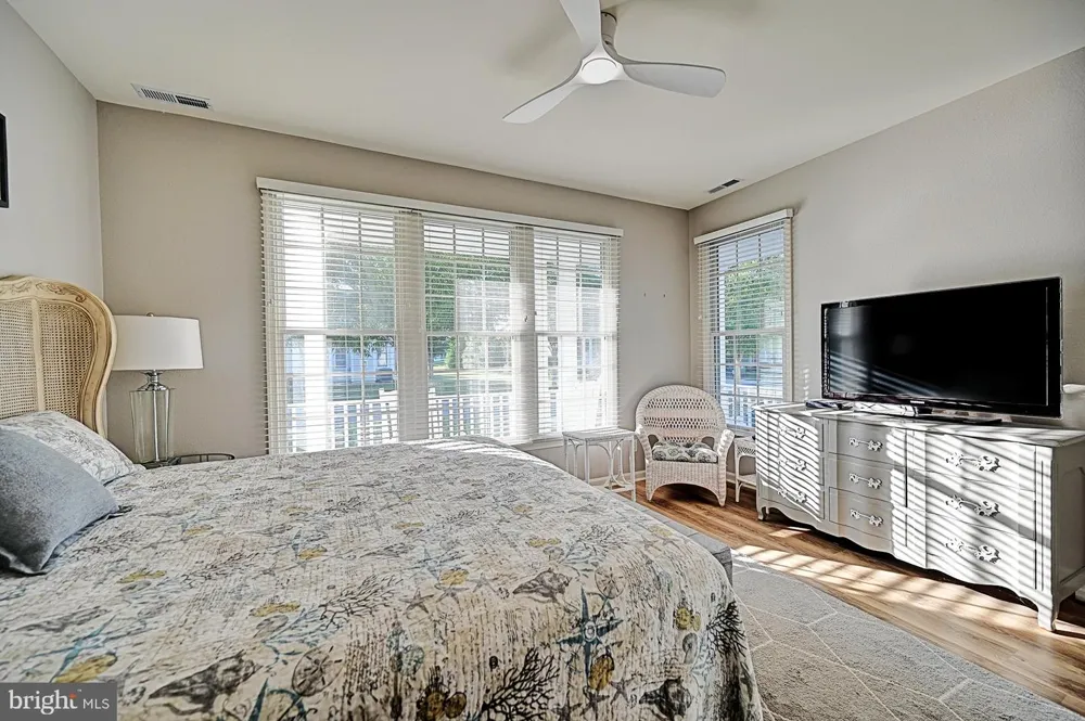 49 TULIP POPLAR TURN Ocean View, DE 19970