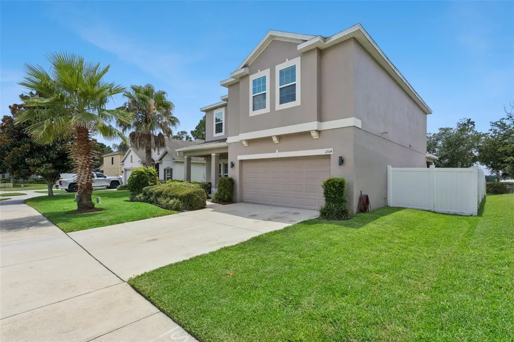 2514 PLUMADORE DRIVE Grand Island, FL 32735