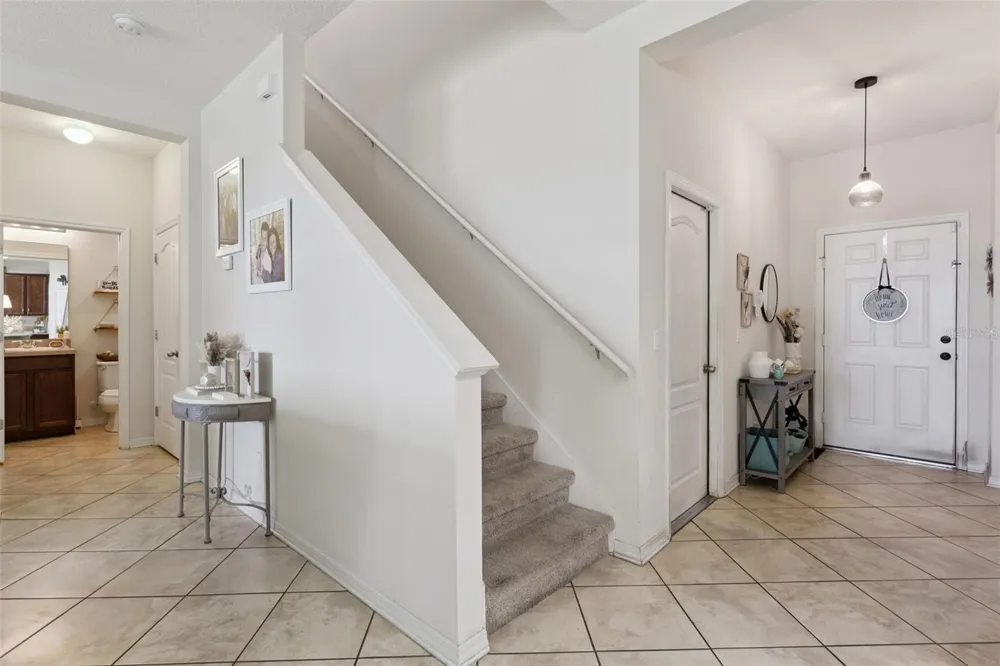 2514 PLUMADORE DRIVE Grand Island, FL 32735